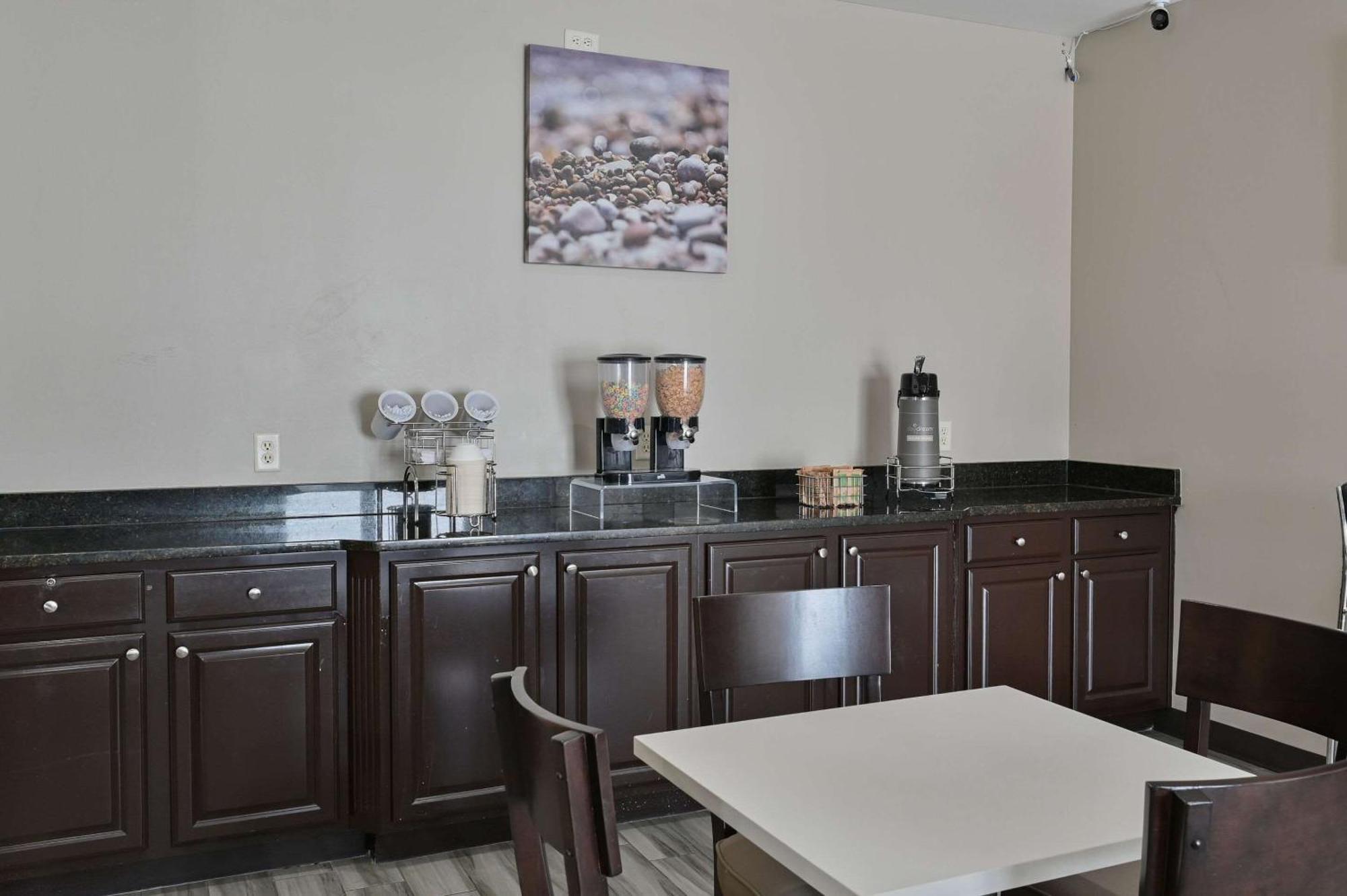 Sleep Inn & Suites Washington Near Peoria Экстерьер фото